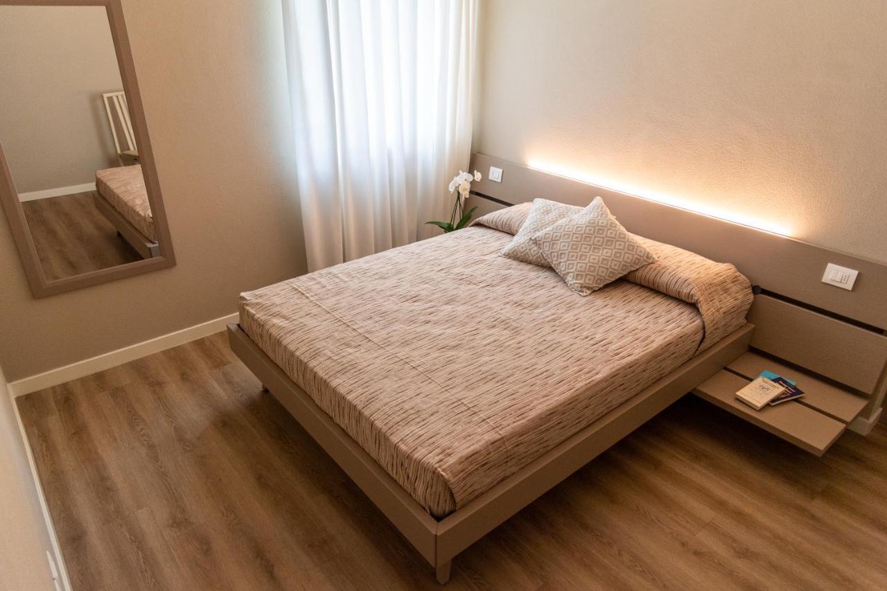 Antico Borgo Brunelli Hotel *